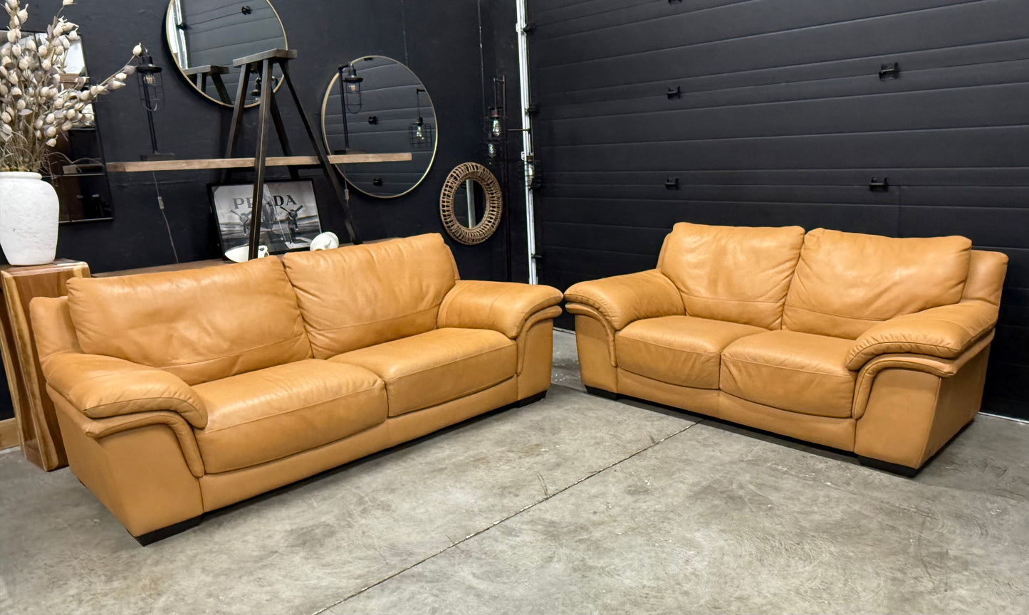 Natuzzi Grain Leather Sofa Set