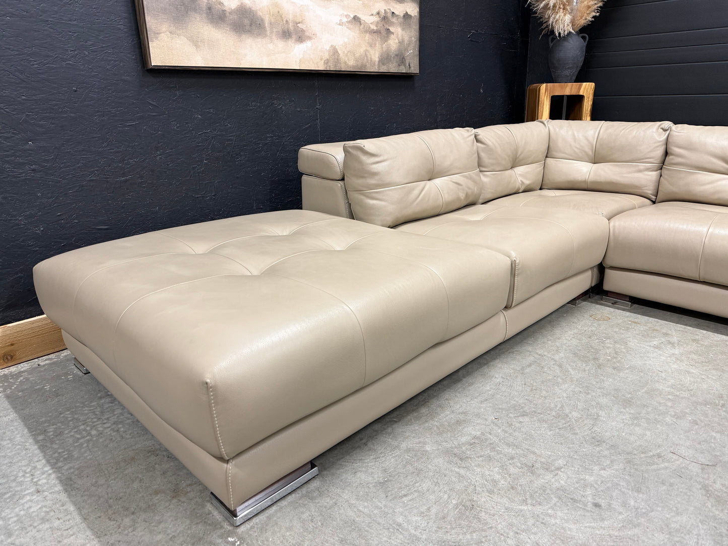 Gamma HighEnd Italian Full Grain Leather Sectional