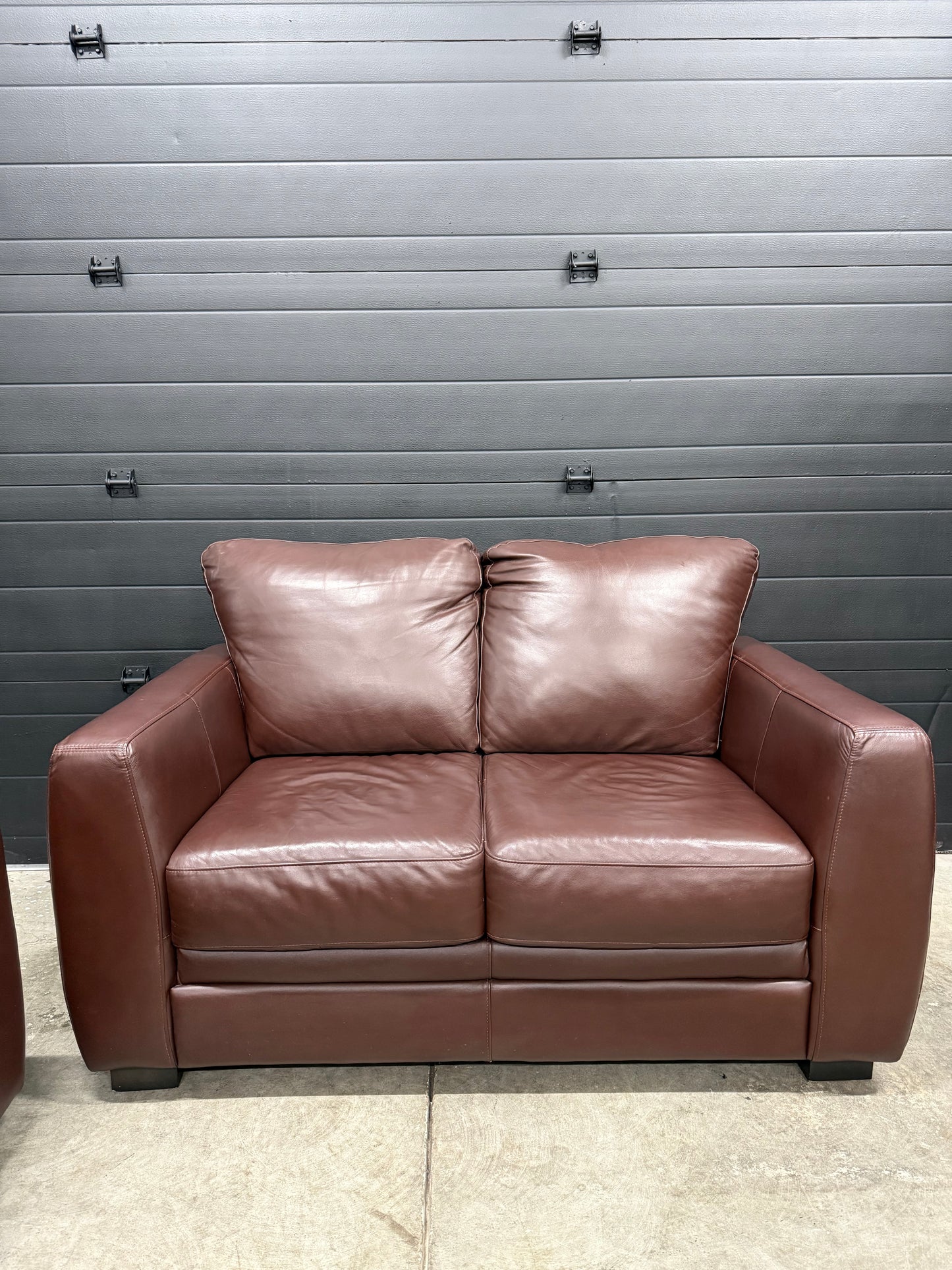 Campio RawHide Brown Leather Sofa Set