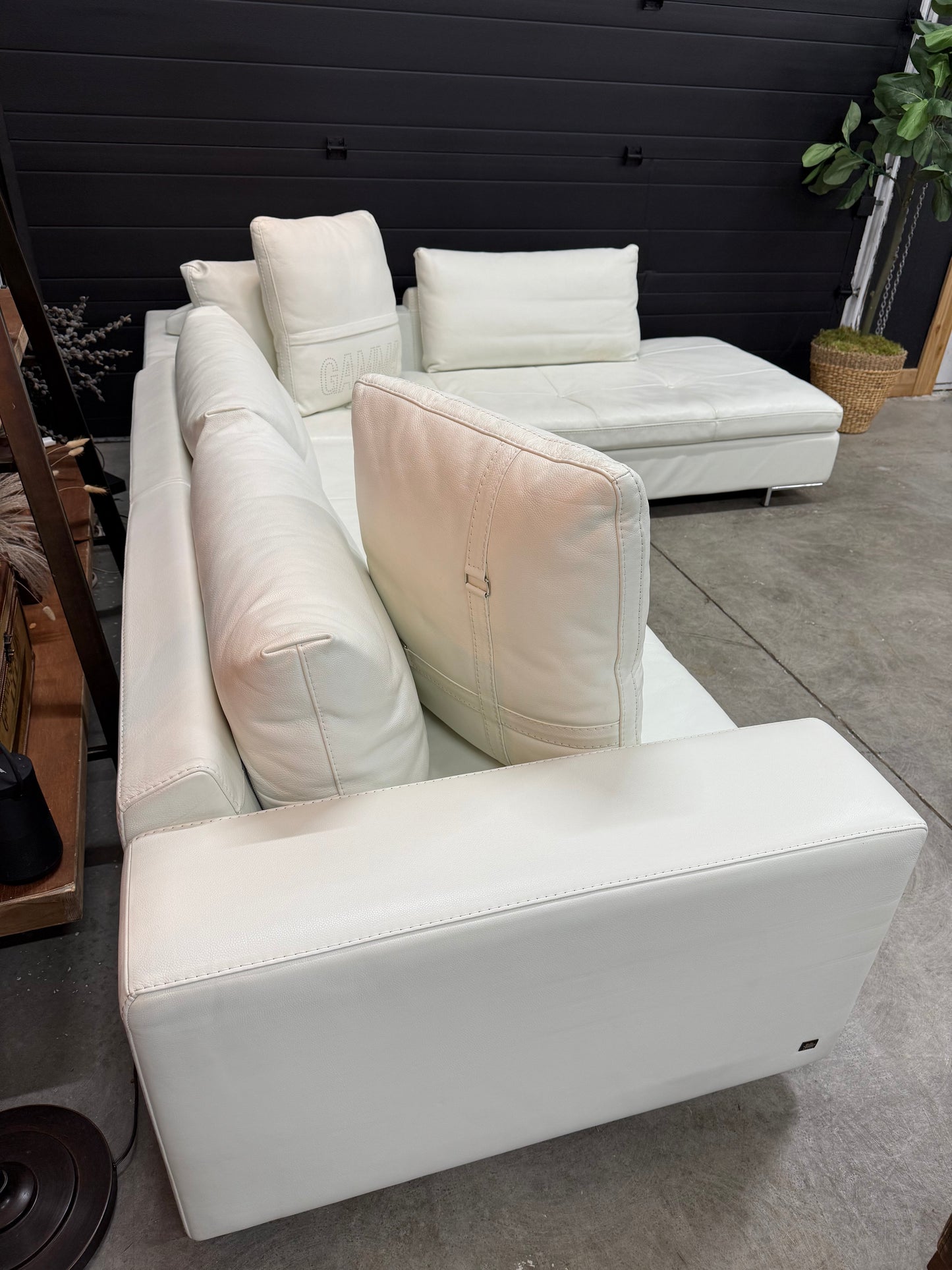 Gamma Arredamenti HighEnd Italian Full Grain Leather Sectional