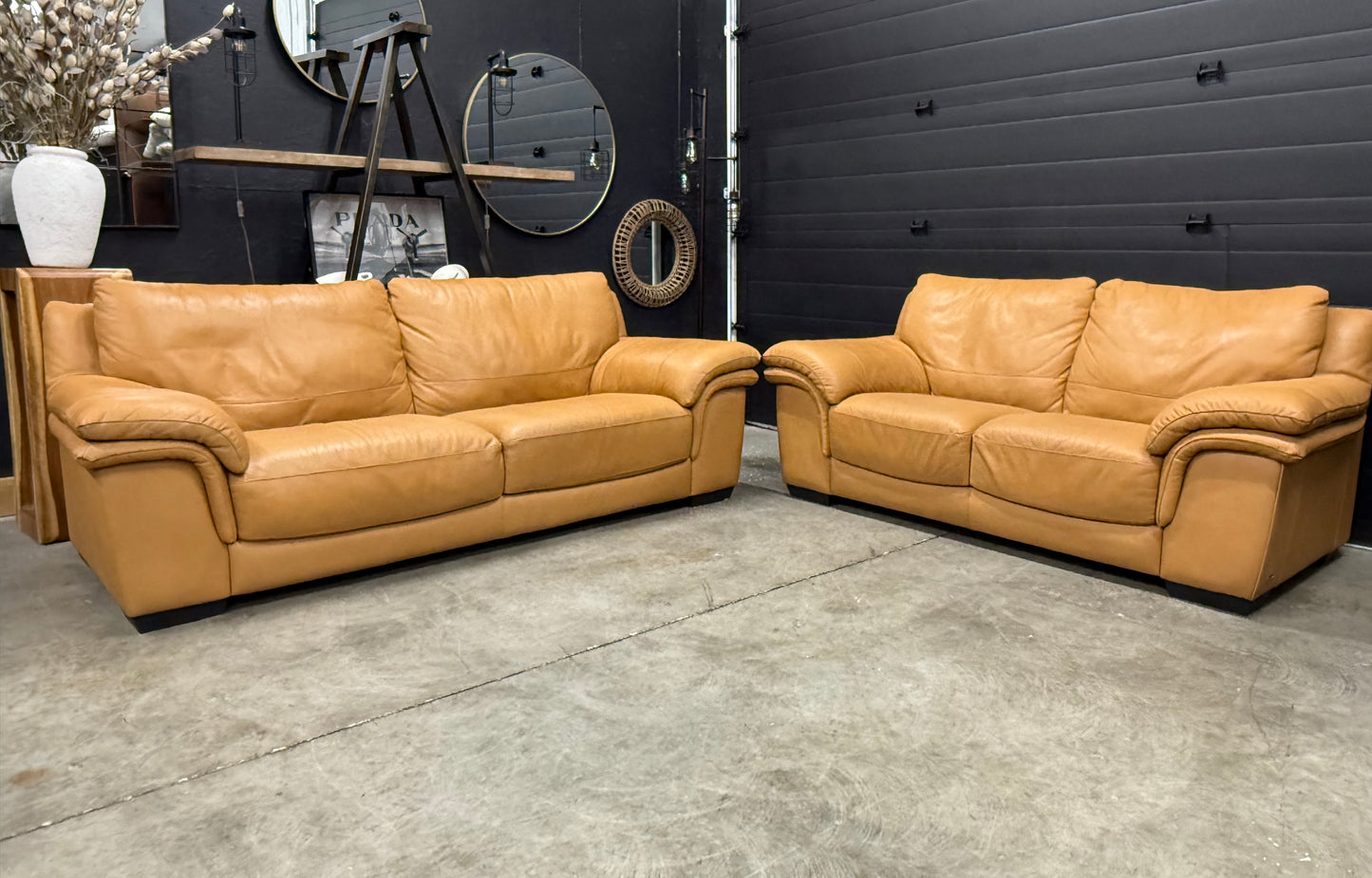 Natuzzi Grain Leather Sofa Set